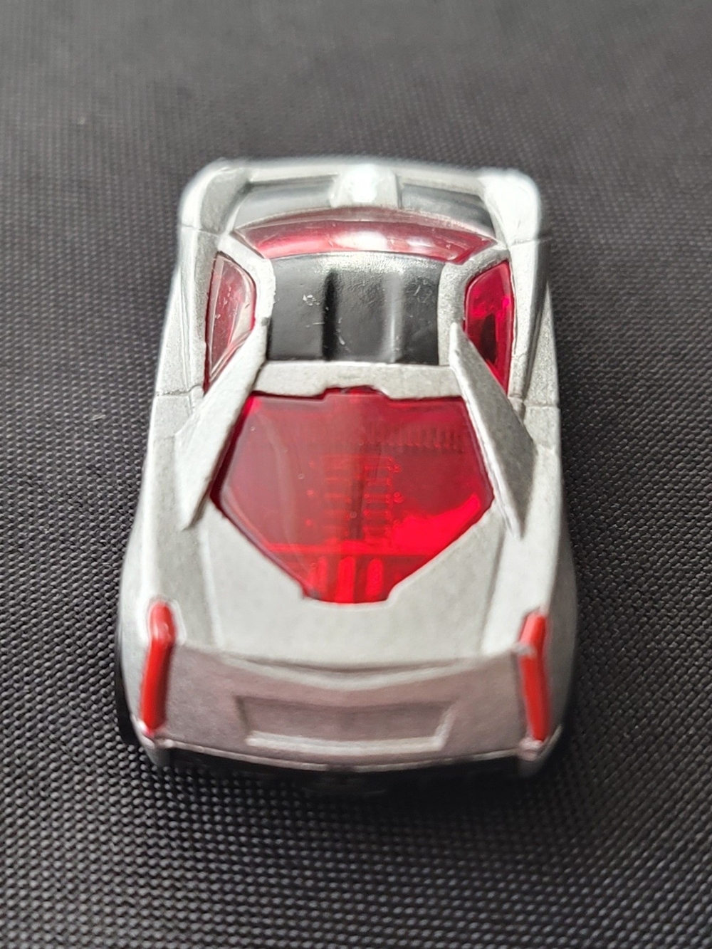 Hot Wheels Cadillac Cien Diecast Car 2002 Silver/Red/Black Malaysia